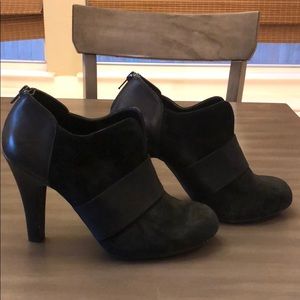 Black Gianni Bini Booties
